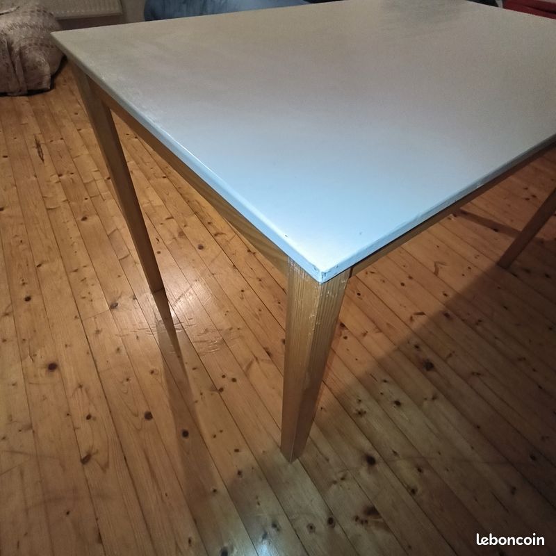 Table bois 120/75 cm (image 1)