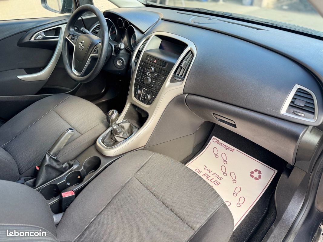 Opel Astra 1.7 CDTI 110CH Enjoy (image 20)