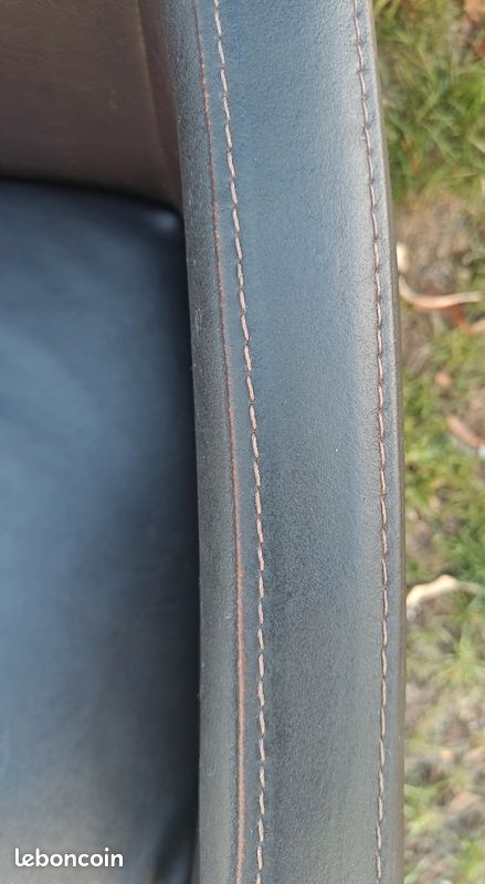 Fauteuil cuir marron (image 4)
