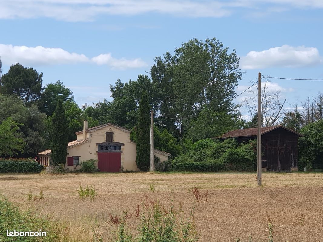 Maison 7 pièces 258 m² · à Saint-Pierre-de-Mons · 258 m² · 275 000 €
