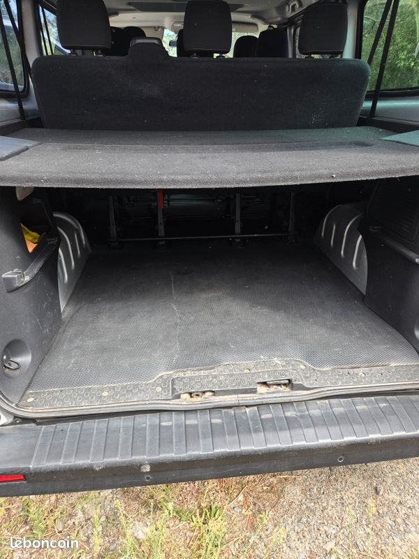 Opel vivaro bi turbo 9 places (image 7)