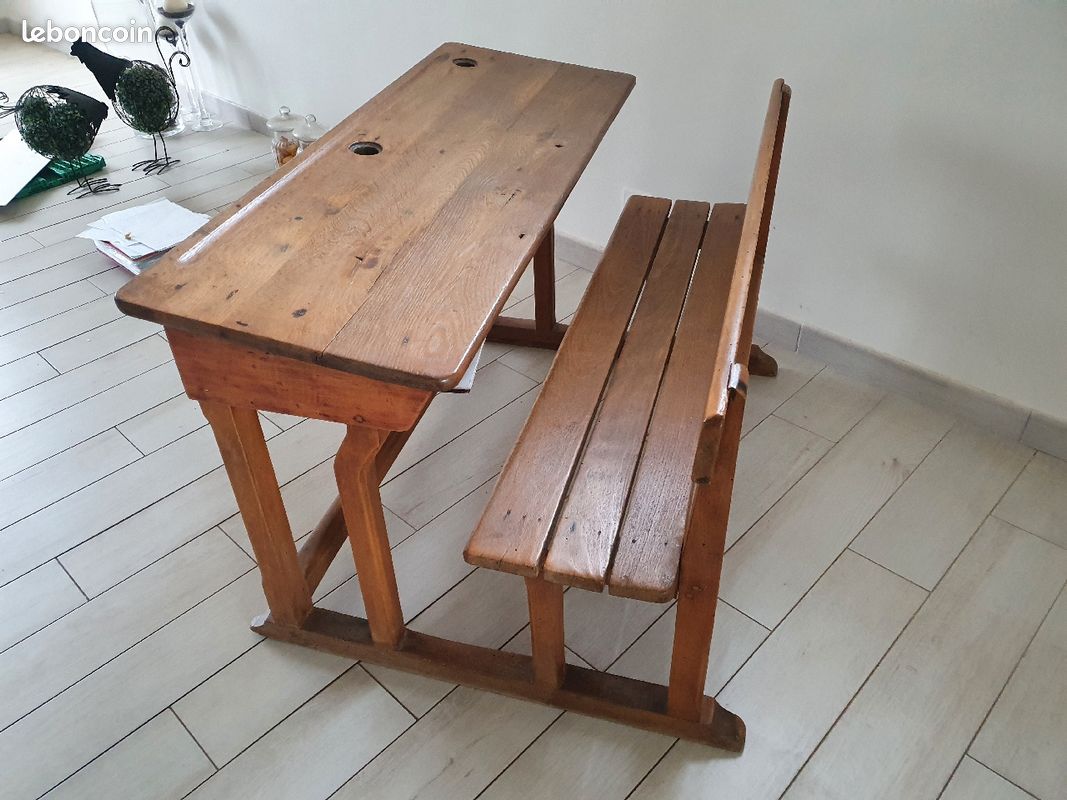 Pupitre en bois (image 2)