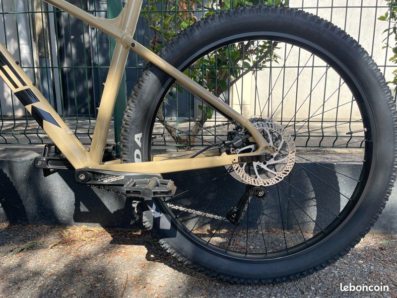 VTT Trek Roscoe 6 – Taille M – Couleur sable / beige – Très bon état – 600 (image 3)