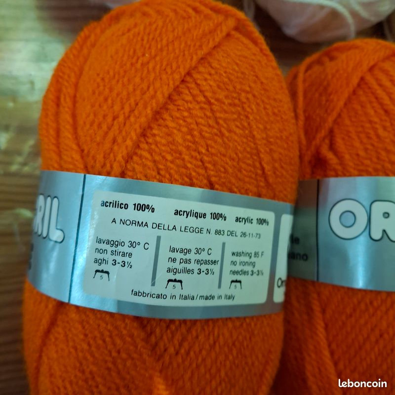 Lot De 8 Pelotes De Laine BEAUGENCY Mandarine - Laine/acrylique, Couleur Orange, Neuves, Pour Tricot
