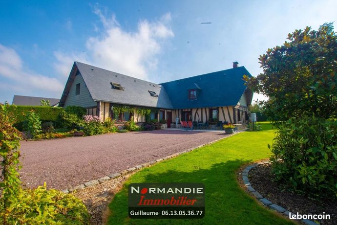 Maison 10 pièces 236 m²