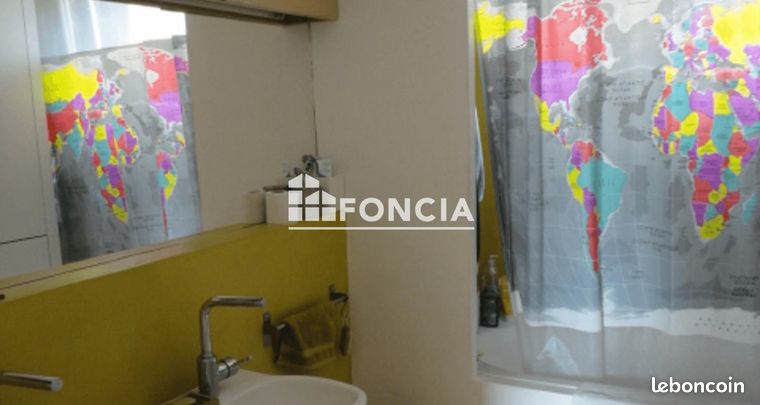 https://img.leboncoin.fr/api/v1/lbcpb1/images/19/cf/74/19cf74b3f7cc0b12680edc9edca1355fa2bd8cf0.jpg?rule=ad-image