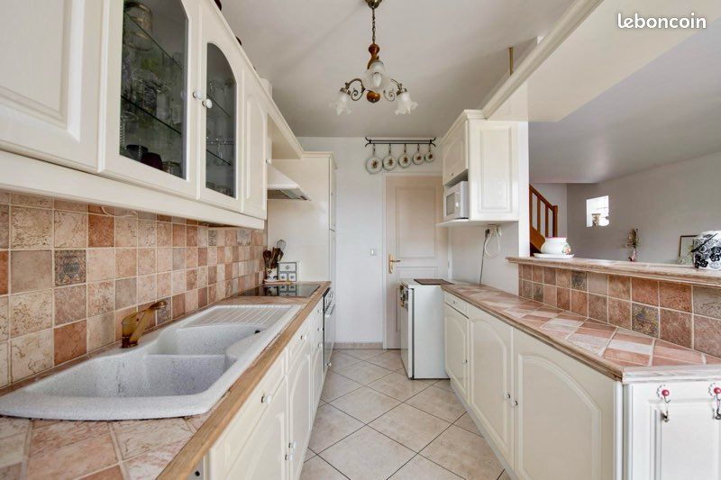 Duplex T3 avec garage – Proche transports et commodités (image 2)