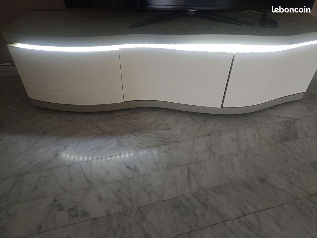 Meuble télé (image 1)