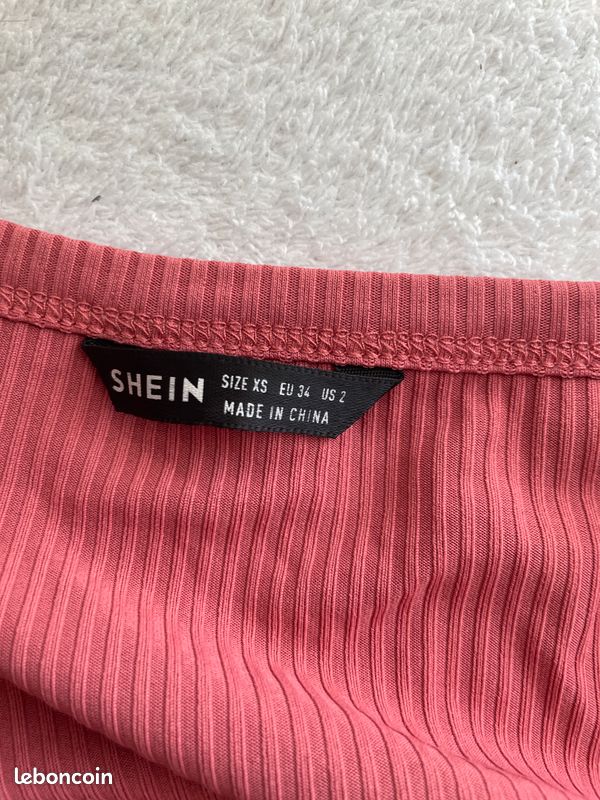 Débardeur cotelé à lacets cotés marque "Shein" taille XS comme neuf (image 8)