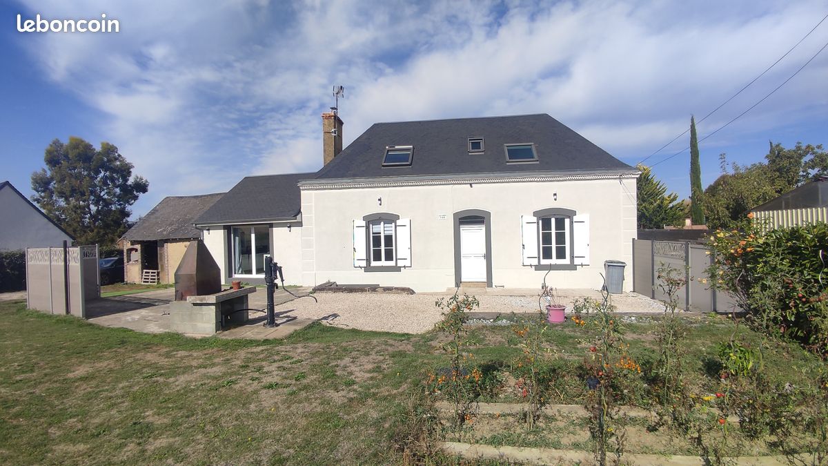 Maison 6 pièces 122 m² · à Sainte-Sabine-sur-Longève · 122 m² · 229 500 €