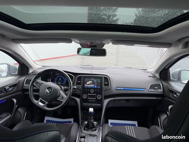 Renault Mégane GTLINE / 1.6 130ch / 30 000 km (image 3)