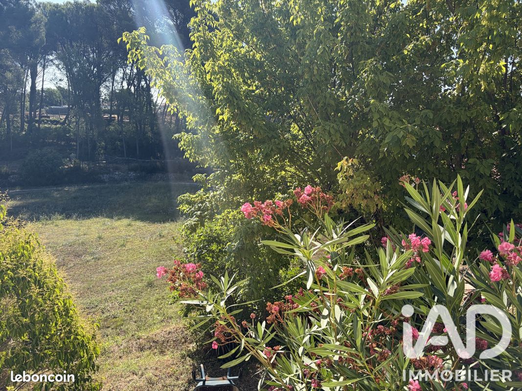 Maison 9 pièces 183 m² · à Ventabren · 183 m² · 420 000 €