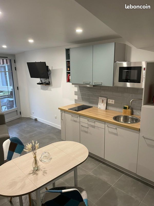 Appartement 1 pièce 25 m² · à Vallauris · 25 m² · 690 €