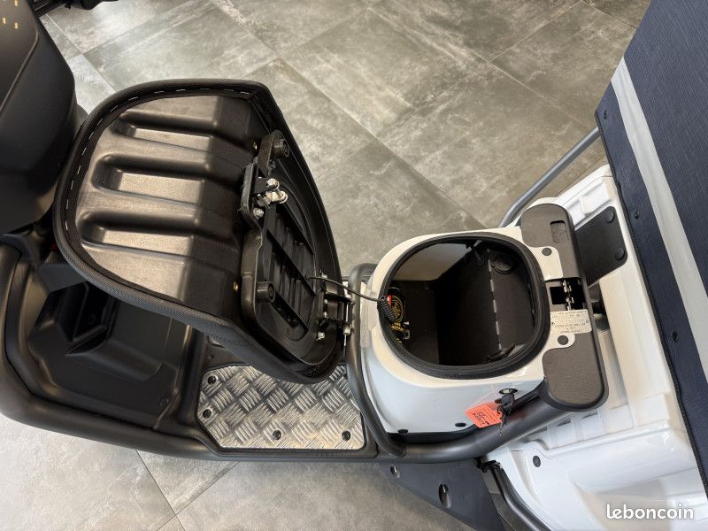Ligier PULSE 3 8,28 KWH (L2E) SANS PERMIS (image 15)
