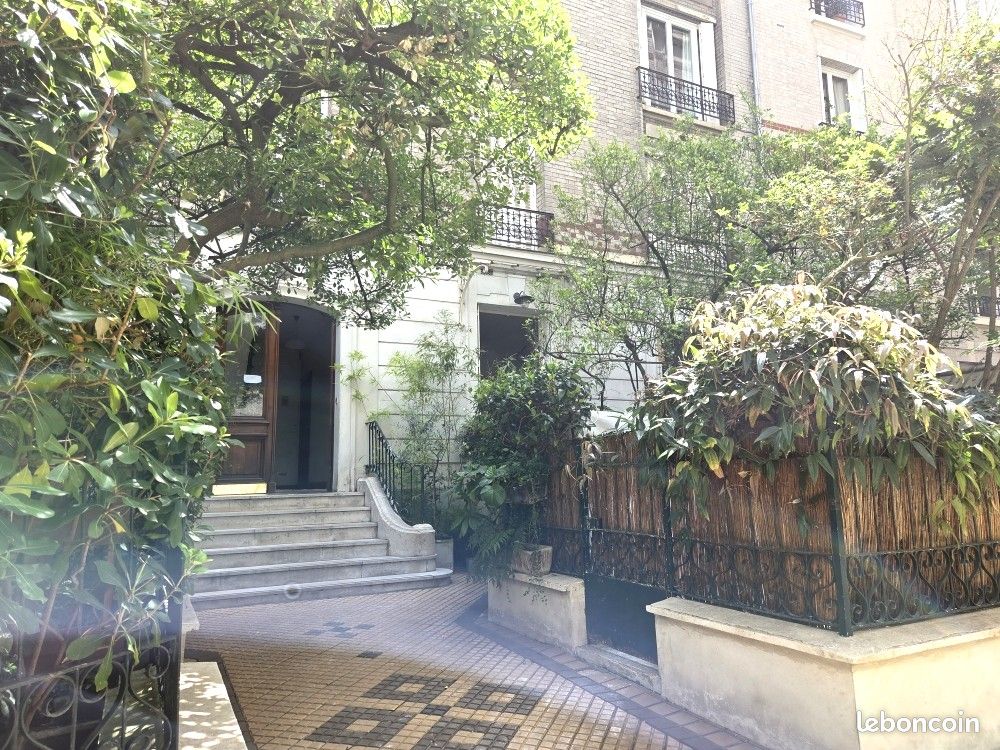 Appartement 1 pièce 10 m² · à Neuilly-sur-Seine · 10 m² · 123 000 €