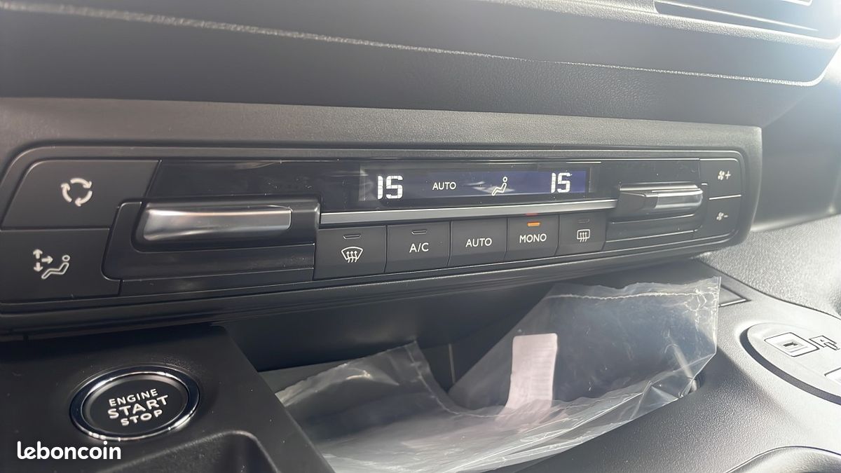 Opel COMBO LIFE TAILLE M - 1.5 BLUEHDI 100CH S&S ELEGANCE 5 PLACES (image 19)