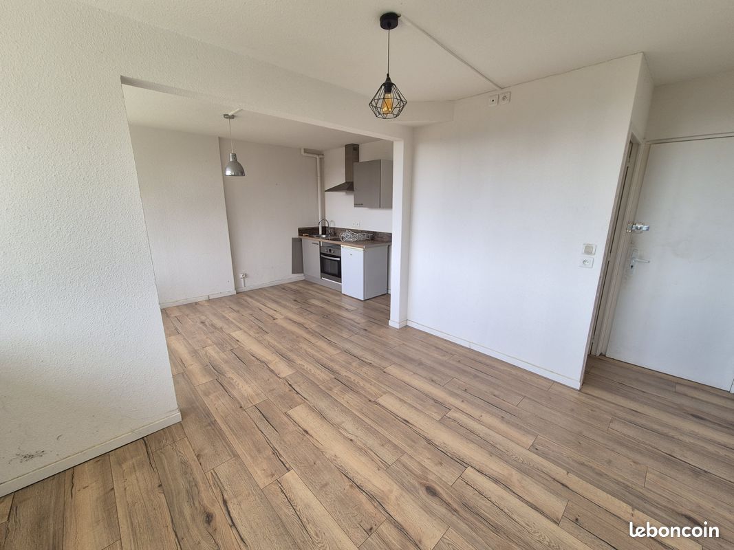 Appartement 2 pièces 37 m² · à Égat · 37 m² · 570 €/mois