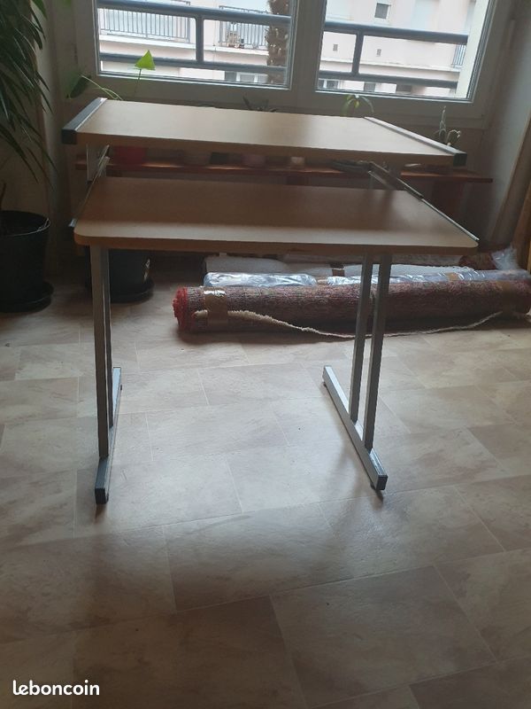 Petit bureau avec tablette (image 3)