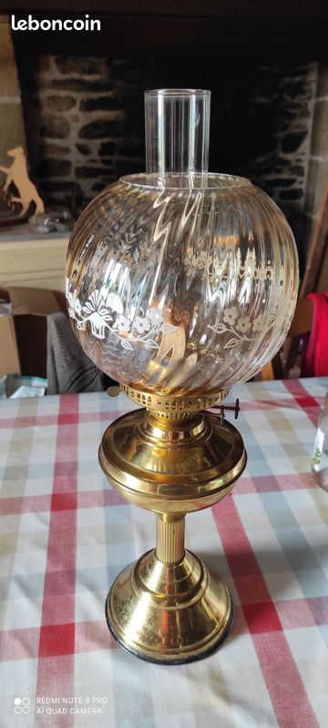 Lampe Essence Pigeon Lamp La Meilleure Paris Deposee 20e
