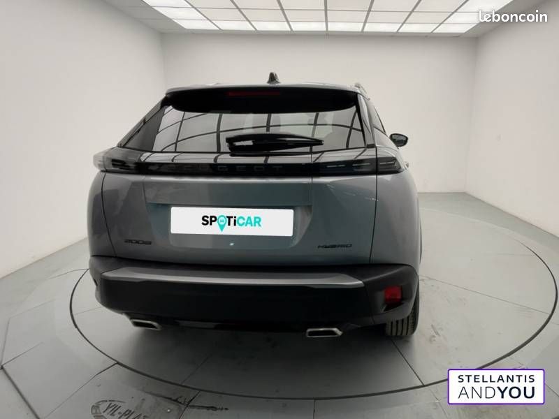 Peugeot 2008 Hybrid 145 ch e-DCS6 Allure (image 4)