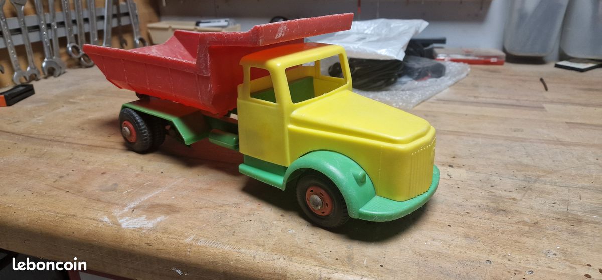 ANCIEN JOUET BECO LOCOMOTIVE ET WAGONS en bois vintage années 50. EUR 30,00 - FR