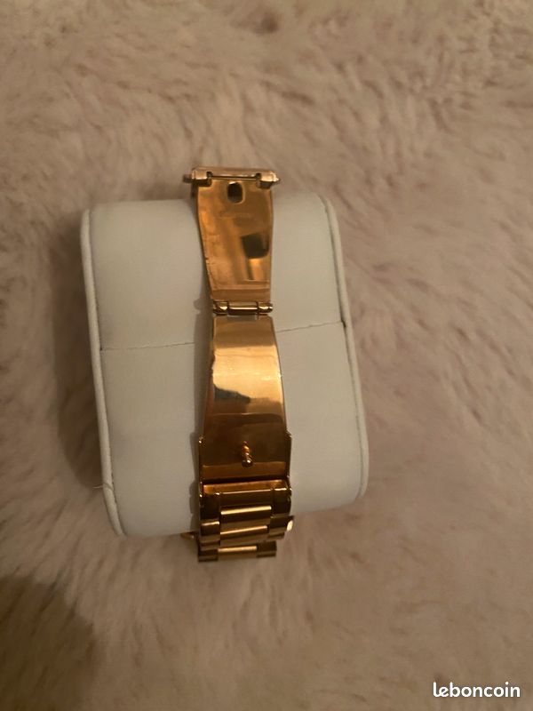 Montre connecté Michael Kors access parfait état (image 4)
