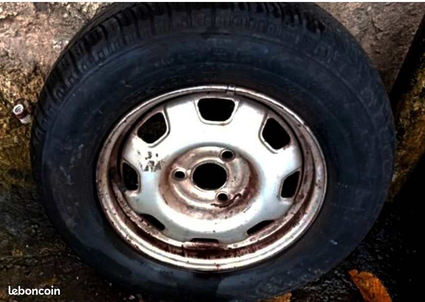 Roue 175/70r13 pneu jante AX Peugeot 106 3trous (image 1)