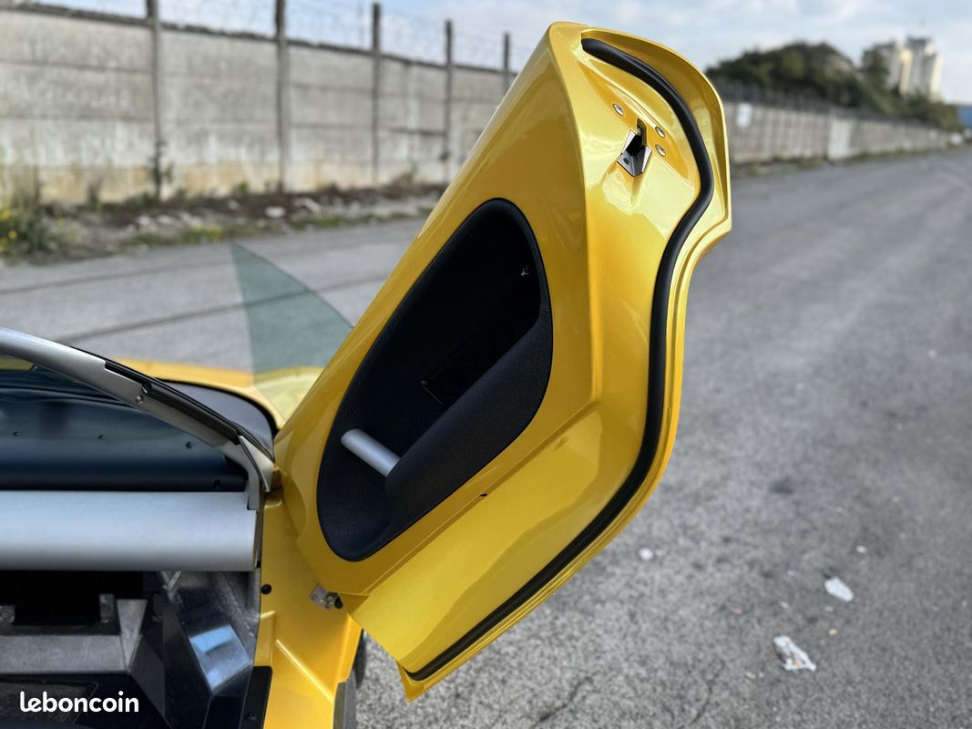 RENAULT SPIDER NEUF Seulement 154 KM  - COLLECTOR - PARE BRISE (image 16)