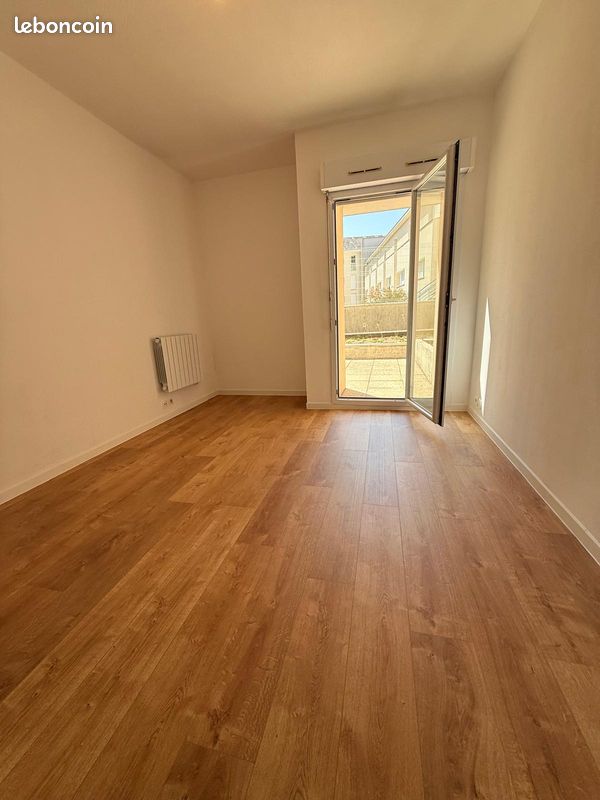 Appartement 1 pièce 18 m² · à Tours · 17,6 m² · 512 €