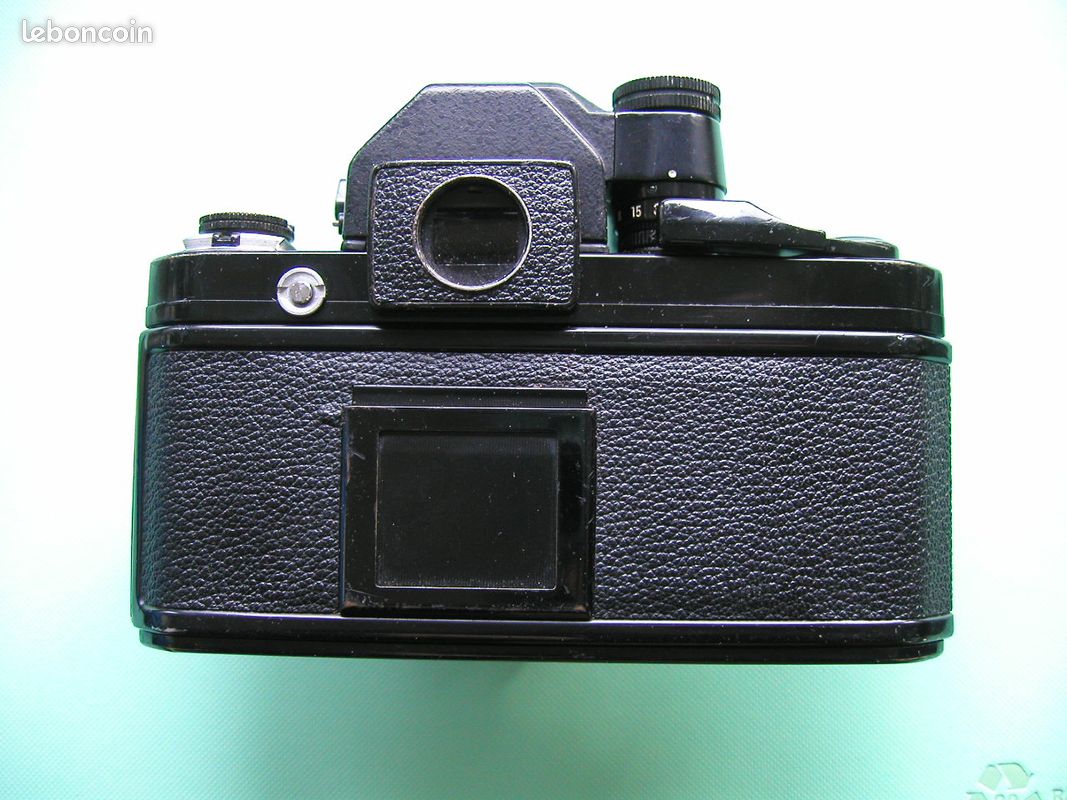 PRESQUE COMME NEUF] Appareil photo argentique Nikon F2 Photomic A noir