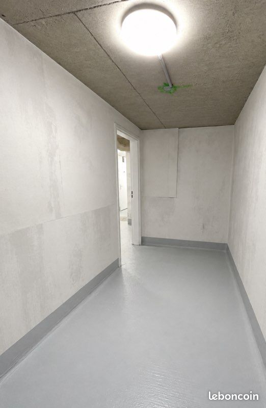 Cave 8m2 (image 1)