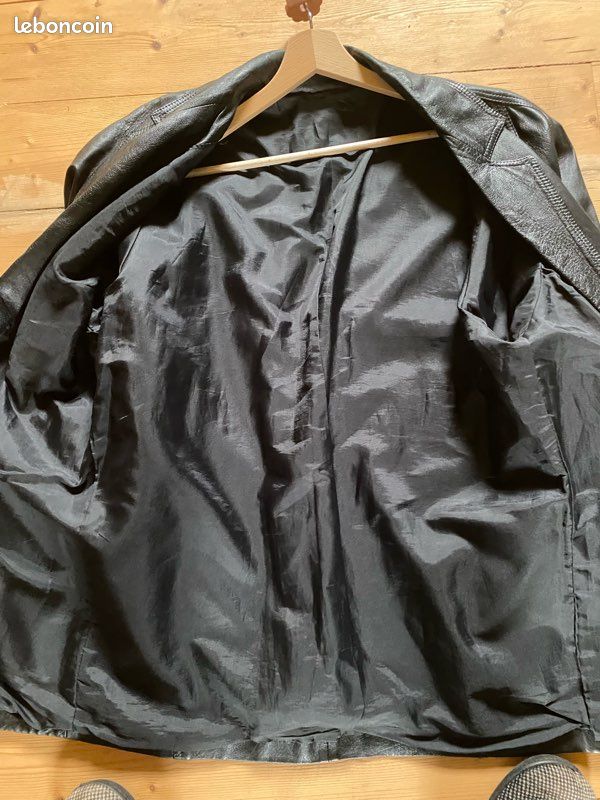 Manteau court en cuir (image 2)