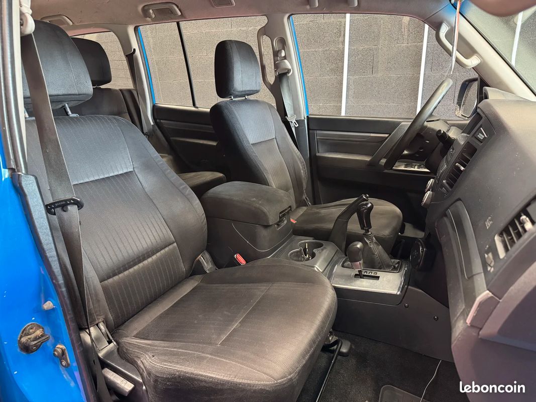 Mitsubishi PAJERO 3.2 DID 200ch (image 11)