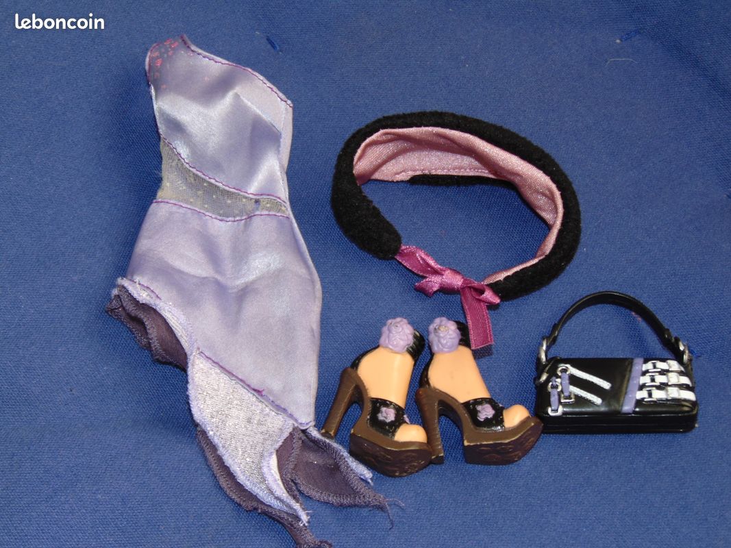 3 Tenues poupée Barbie My scene 1 (image 1)