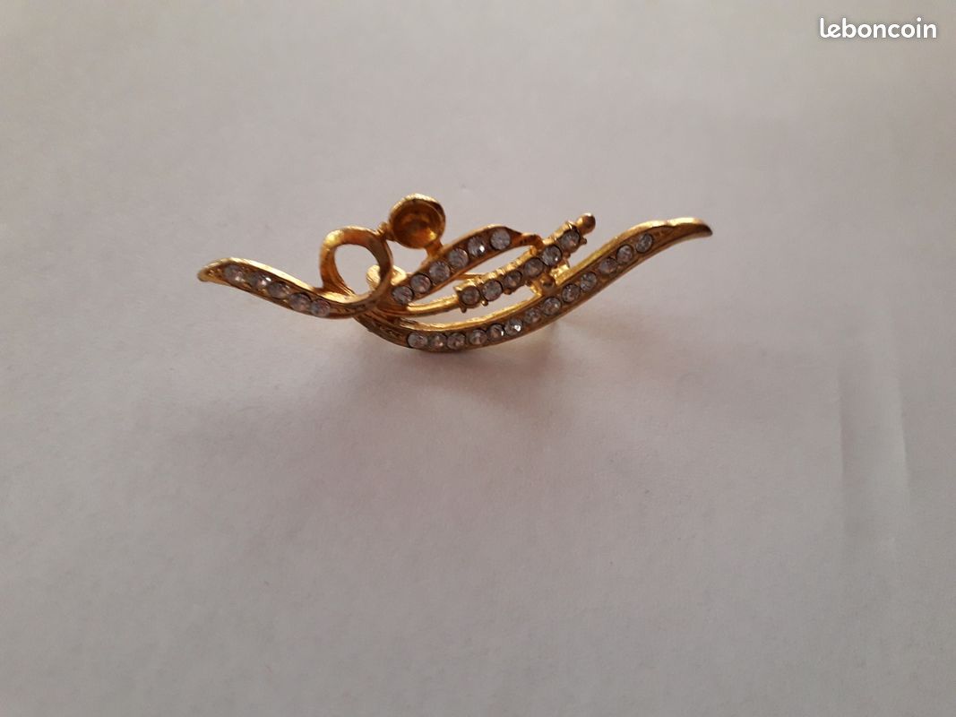 Broche desgn (strass) (image 1)