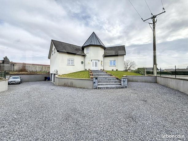 Maison 11 pièces 241 m²