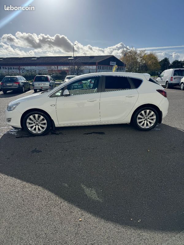 Opel Astra 1.7 CDTI (image 4)