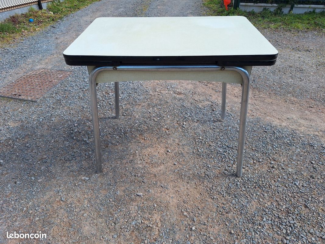 Table vintage années 60 (image 3)