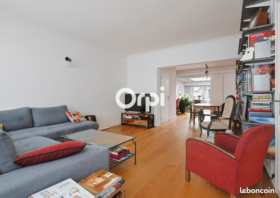 Maison 5 pièces 160 m² · à Pérenchies · 160 m² · 407 000 €