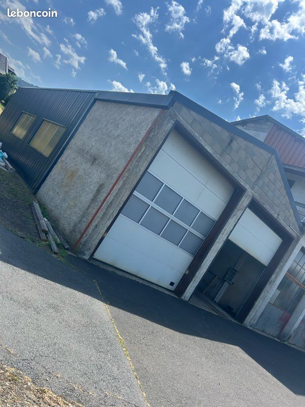 Garage / hangar / local (image 2)