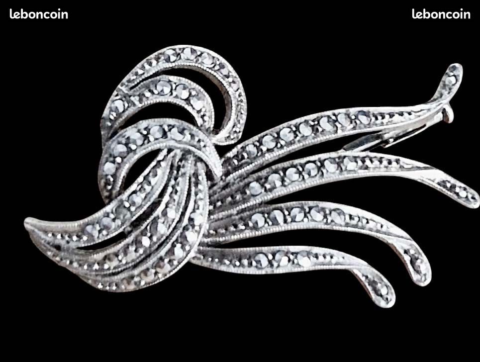 Broche argent façon plume ajourée - Bijoux Anciens Schaffner