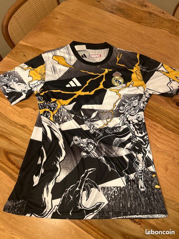 Maillot de football Réal madrid adidas x marvel (image 1)