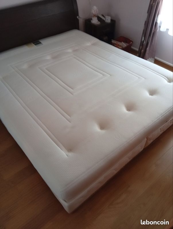 Matelas 160 x 200 excellent état (image 1)