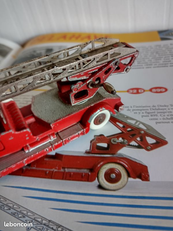 Camion Delahaye Auto-échelle Pompiers – Dinky Toys Atlas – échelle 1:43