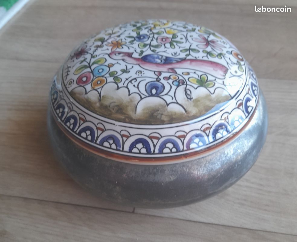 Boîte à bijoux en étain et en céramique (image 2)