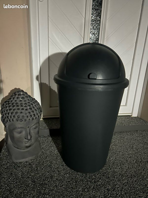Une poubelle ronde de 50 litres (image 4)