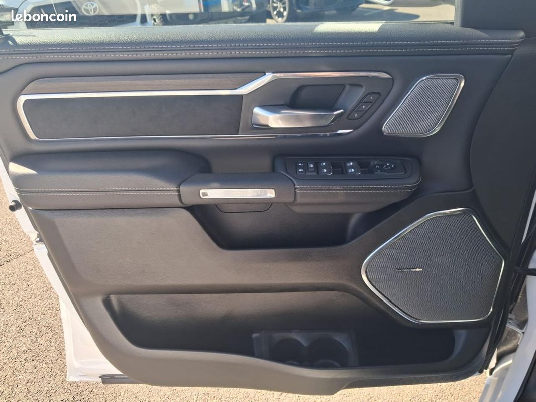 Dodge ram 1500 crew laramie sport night edition air (image 25)