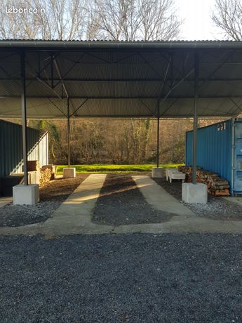 Location Emplacement pour Camping Car ou caravane