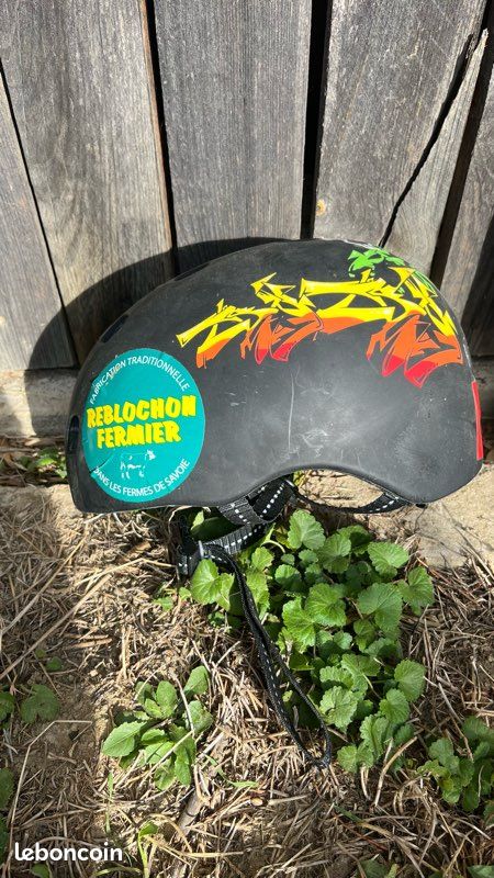 Casque enfant vélo skateboard (image 1)