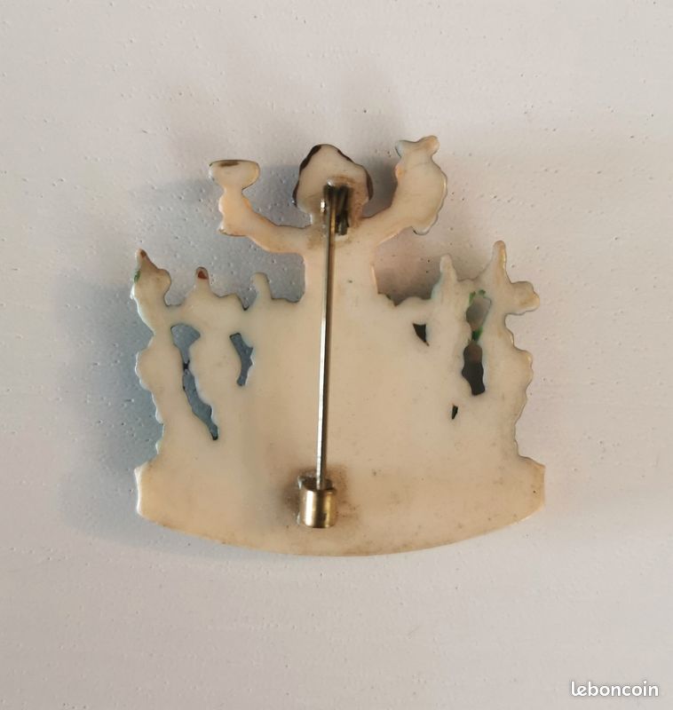 Lot De 7 Broches Vintage - Émail Et Alliage - Très Bon état - Parfait Pour Collectionneurs Ou Créations